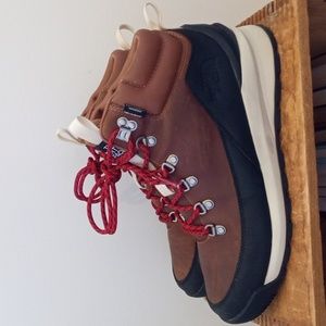 North Face Waterproof Hiking Boots 9